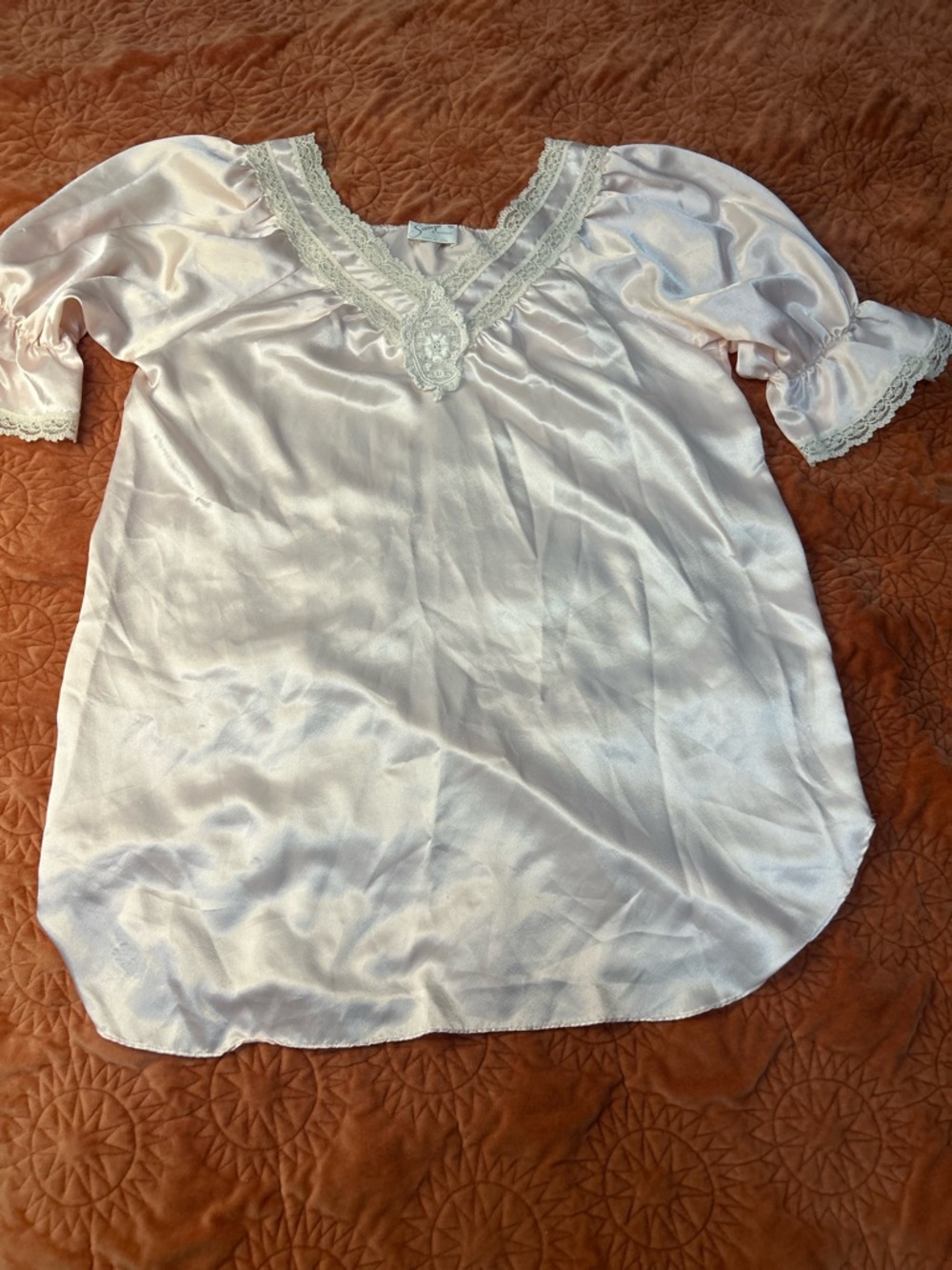 Vintage Women’s Satin Lace-Trim Chemise - Light Pink Sz. M